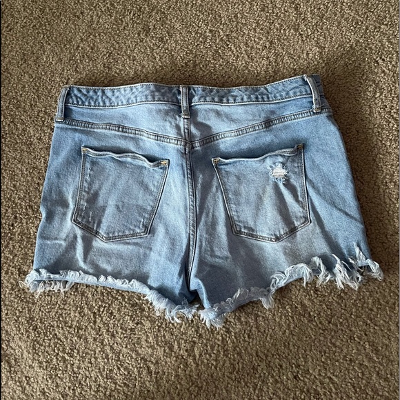 Universal Thread shorts - Picture 3 of 3